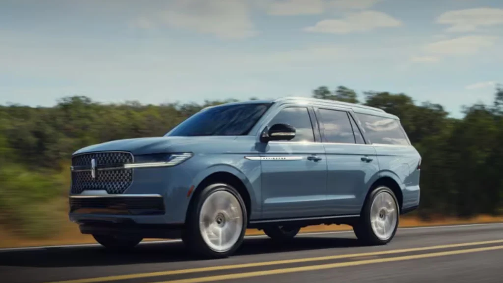 2025 Lincoln Navigator Reserve luxury SUV with premium interior and chrome grille.