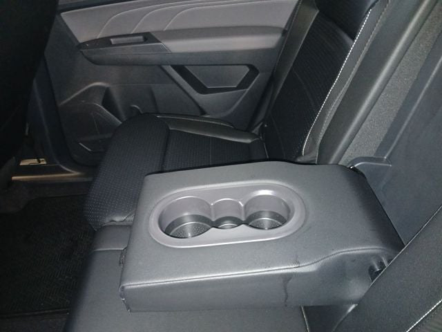 2021 Volkswagen Atlas Cross Sport 3.6L V6 SE w/Technology R-Line