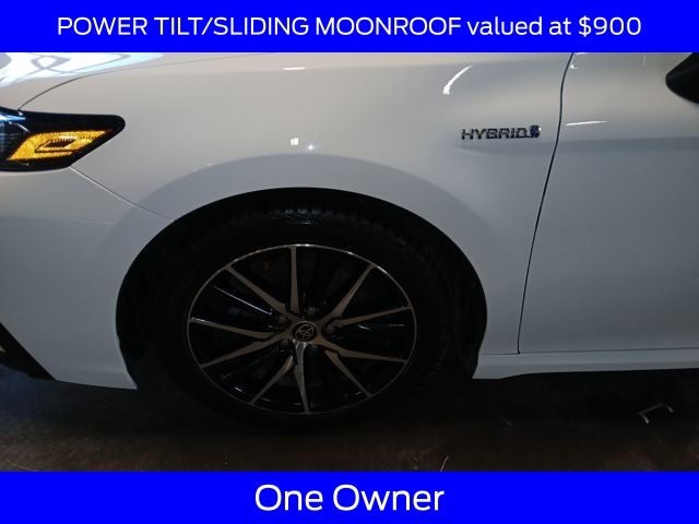 2021 Toyota Camry Hybrid SE