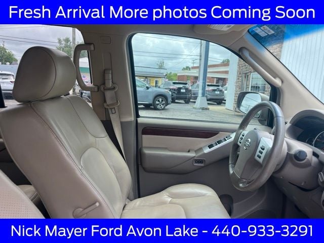 2009 Nissan Pathfinder LE