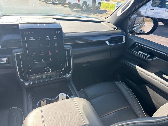 2025 GMC Yukon Elevation