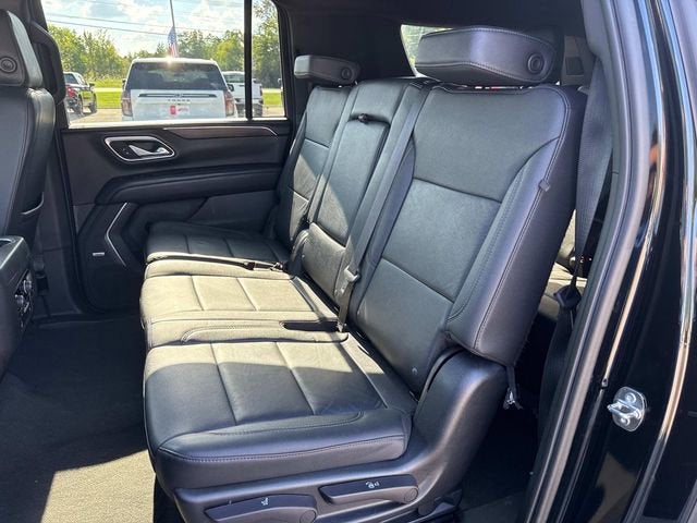 2023 Chevrolet Suburban LT