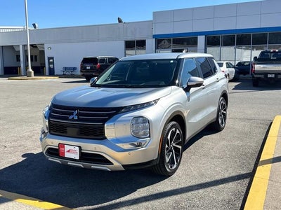 2024 Mitsubishi Outlander SE