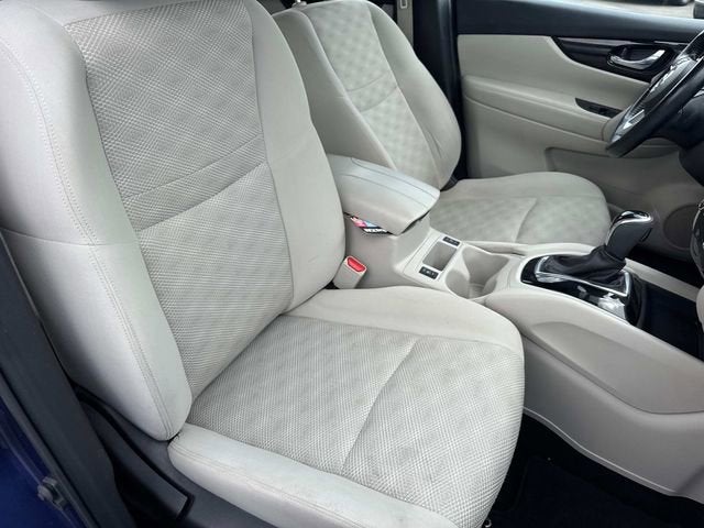 2022 Nissan Rogue Sport SV FWD Xtronic CVT