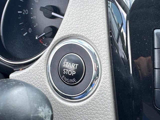 2022 Nissan Rogue Sport SV FWD Xtronic CVT