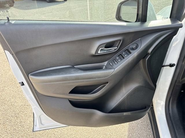 2022 Chevrolet Trax LS