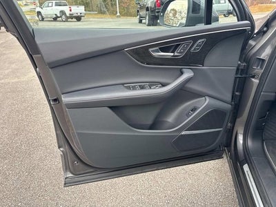 2025 Audi Q7 Premium Plus