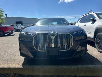 2025 BMW 7 Series 740i xDrive