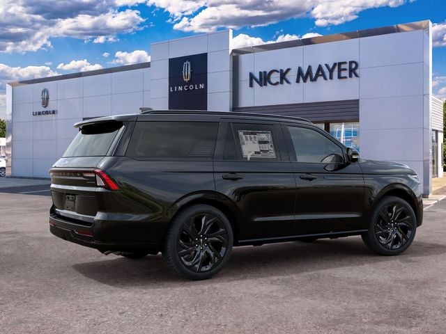 2027 Lincoln Navigator Reserve