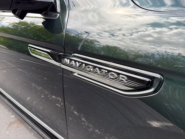 2022 Lincoln Navigator L Black Label