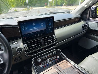 2022 Lincoln Navigator L Black Label