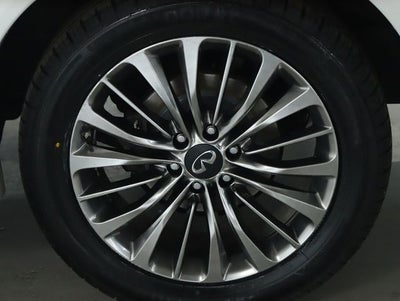 2018 INFINITI QX80 Base