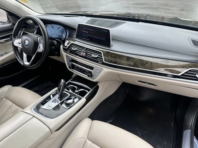 2018 BMW 7 Series 750i xDrive