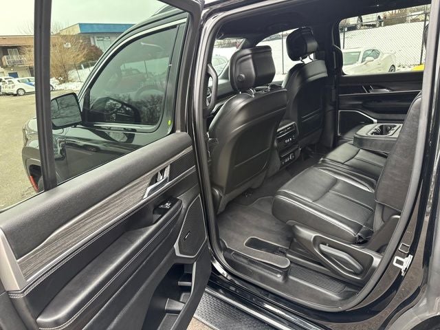 2023 Jeep Wagoneer Series II