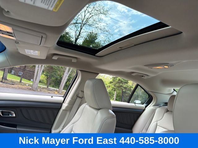 2010 Ford Taurus SEL