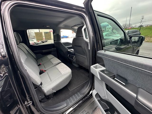 2023 Ford F-150 Lightning XLT