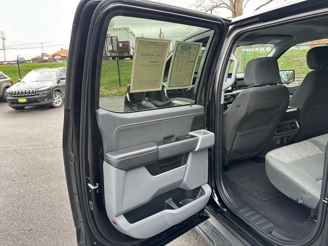 2023 Ford F-150 Lightning XLT