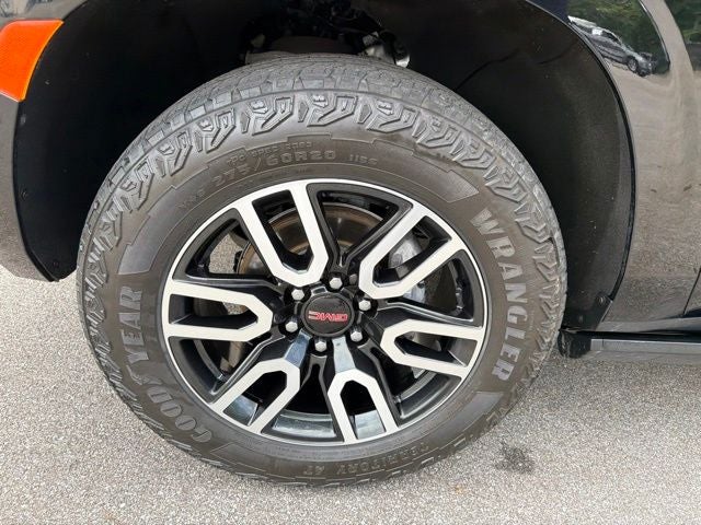 2024 GMC Yukon AT4