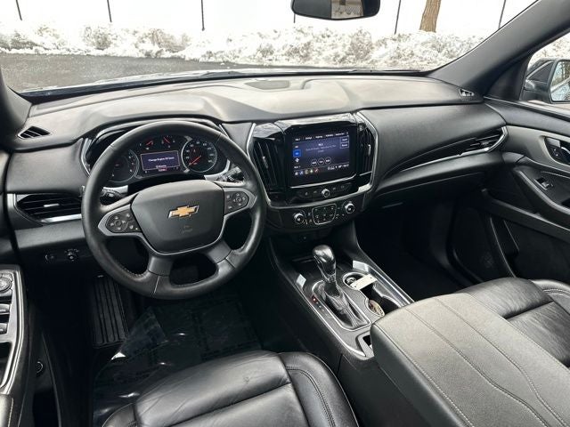 2022 Chevrolet Traverse LT Leather