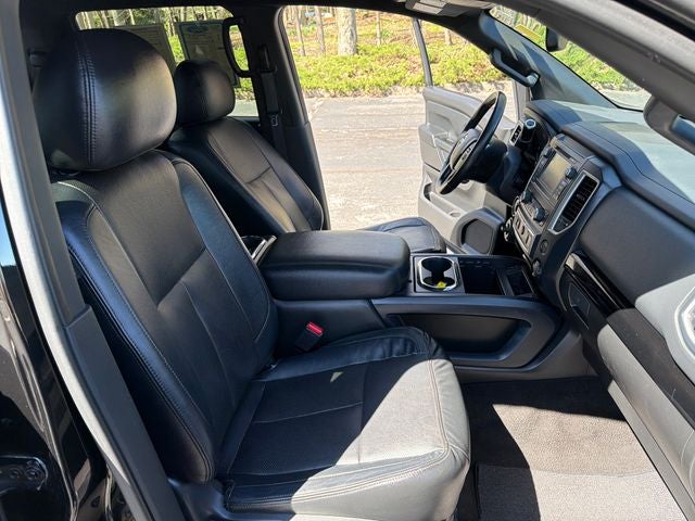 2018 Nissan Titan SV