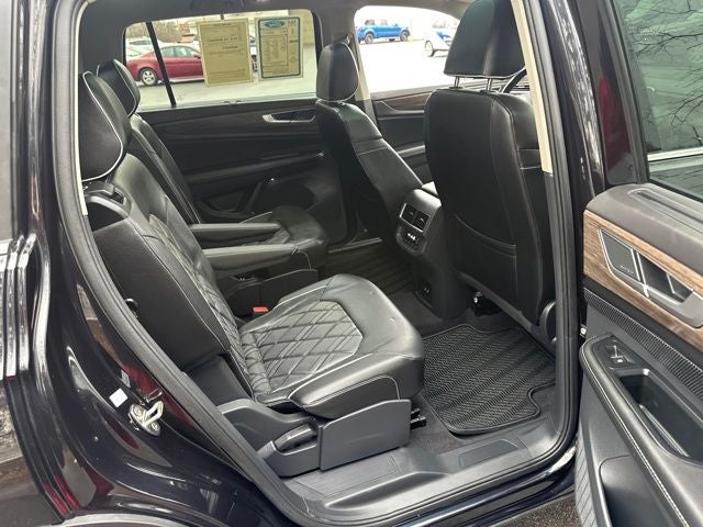 2024 Volkswagen Atlas 2.0T SEL Premium R-Line