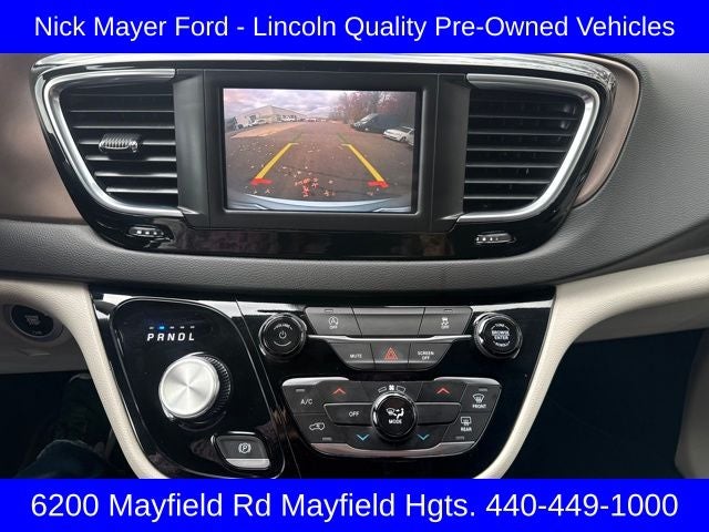 2024 Chrysler Voyager LX