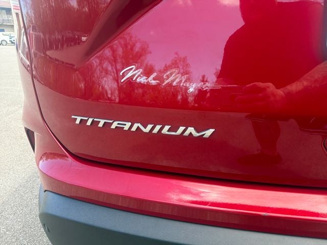 2024 Ford Edge Titanium