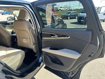 2022 Lincoln Nautilus Standard