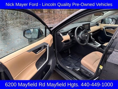 2021 Toyota RAV4 XLE