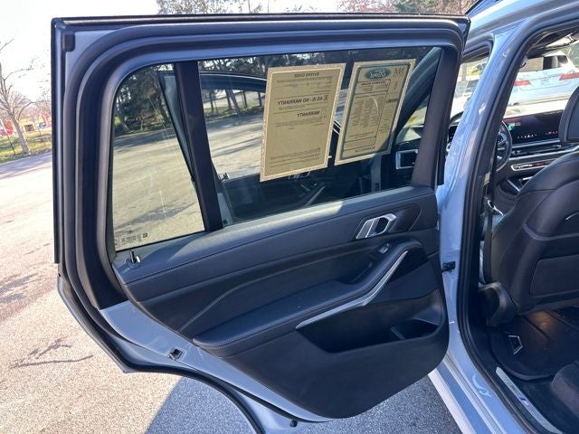 2024 BMW X7 xDrive40i