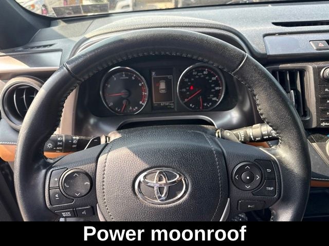 2017 Toyota RAV4 SE