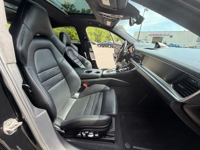 2021 Porsche Panamera GTS
