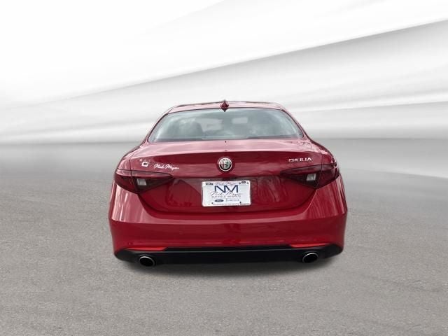 2021 Alfa Romeo Giulia Base