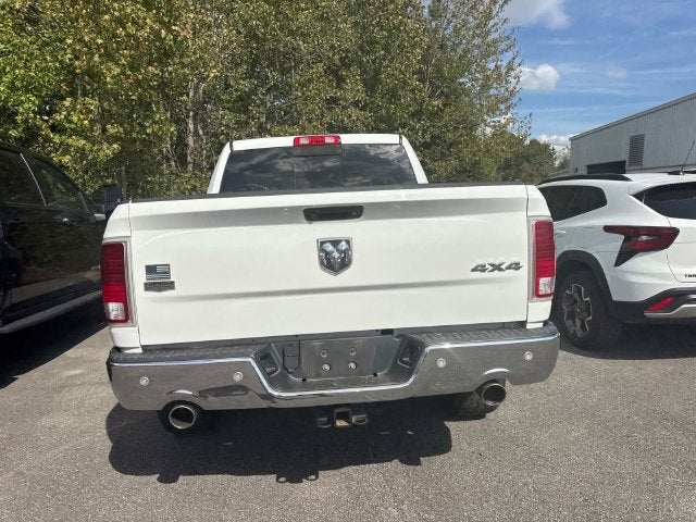 2017 RAM 1500 Laramie Crew Cab 4x4 5'7" Box