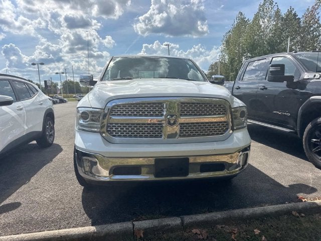 2017 RAM 1500 Laramie Crew Cab 4x4 5'7" Box