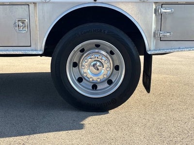 2025 Ford Super Duty F-550 DRW XL