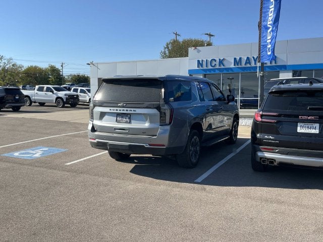 2025 Chevrolet Suburban LT