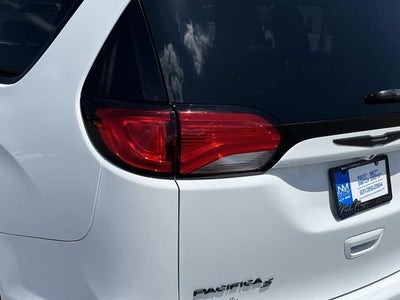 2020 Chrysler Pacifica Touring