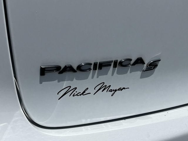 2020 Chrysler Pacifica Touring