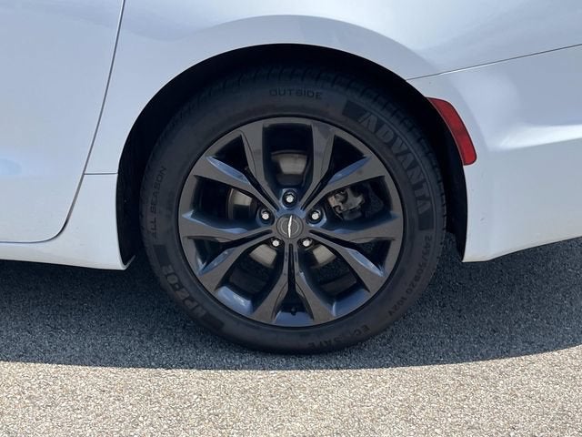2020 Chrysler Pacifica Touring