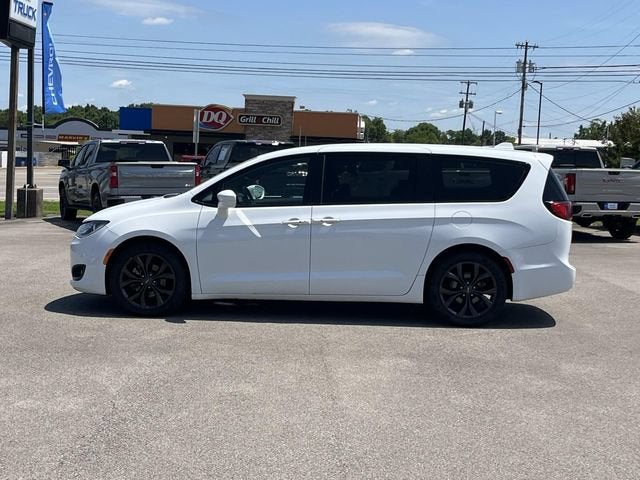 2020 Chrysler Pacifica Touring