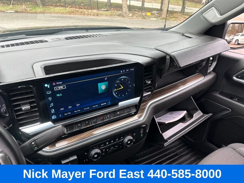 2025 Chevrolet Silverado 1500 LT LT1