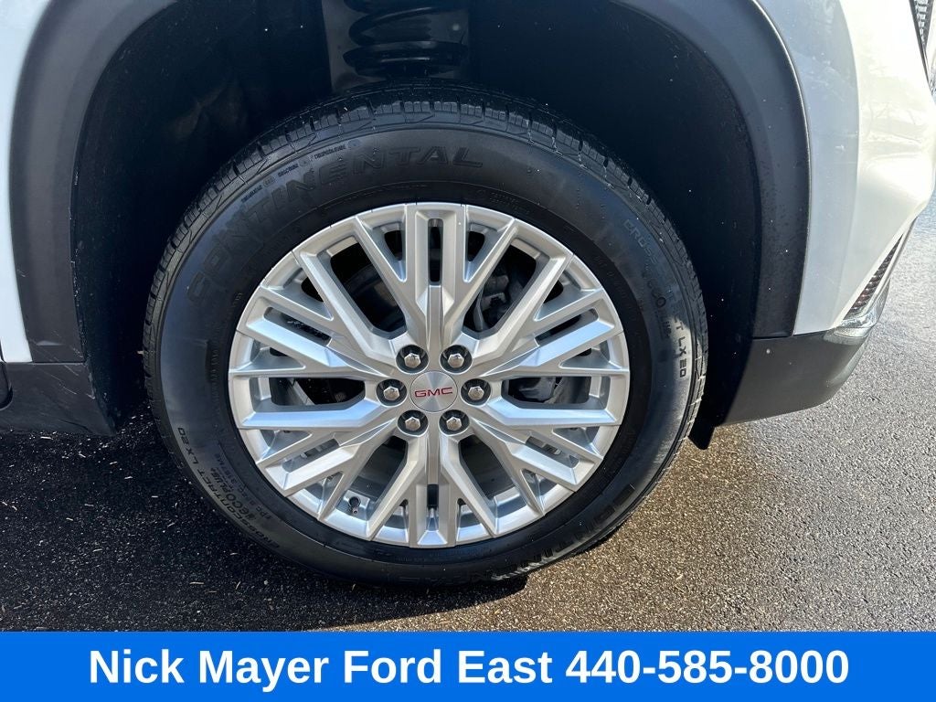 2024 GMC Acadia Elevation