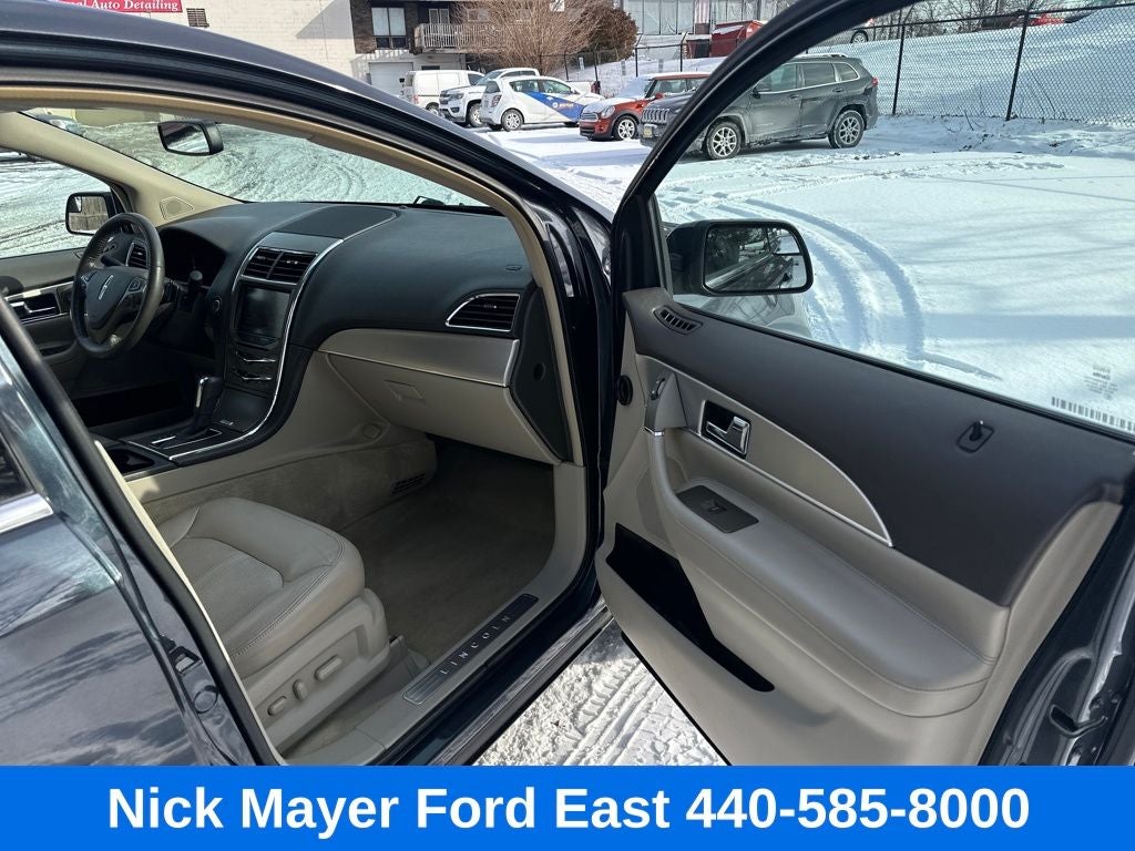 2013 Lincoln MKX Base