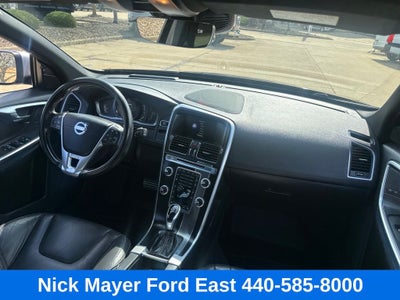 2015 Volvo XC60 T6 R-Design