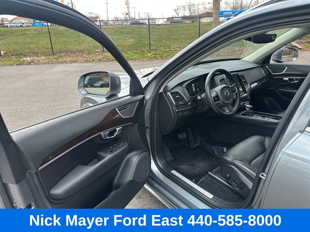 2019 Volvo XC90 T6 Momentum