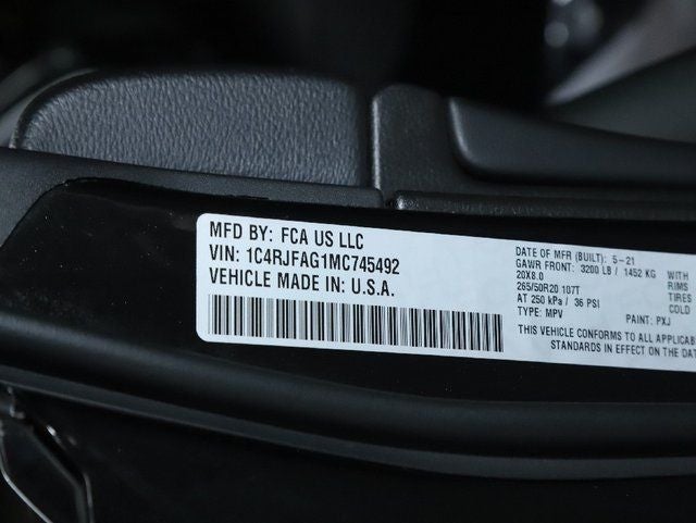 2021 Jeep Grand Cherokee Freedom Edition