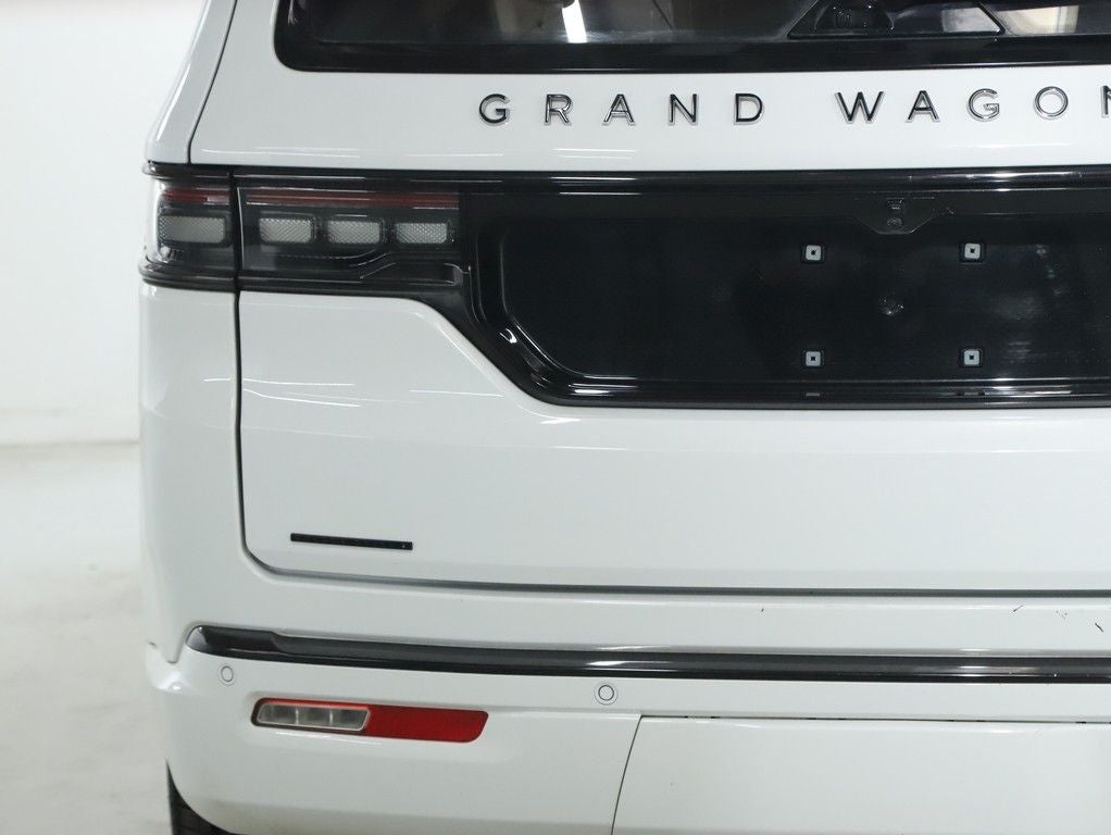 2022 Jeep Grand Wagoneer Series II