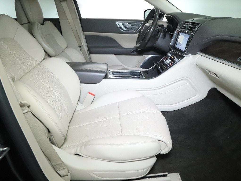 2019 Lincoln Continental Select