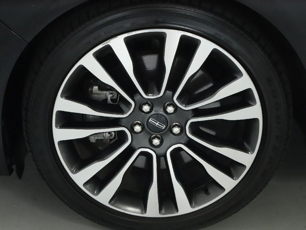 2019 Lincoln Continental Select